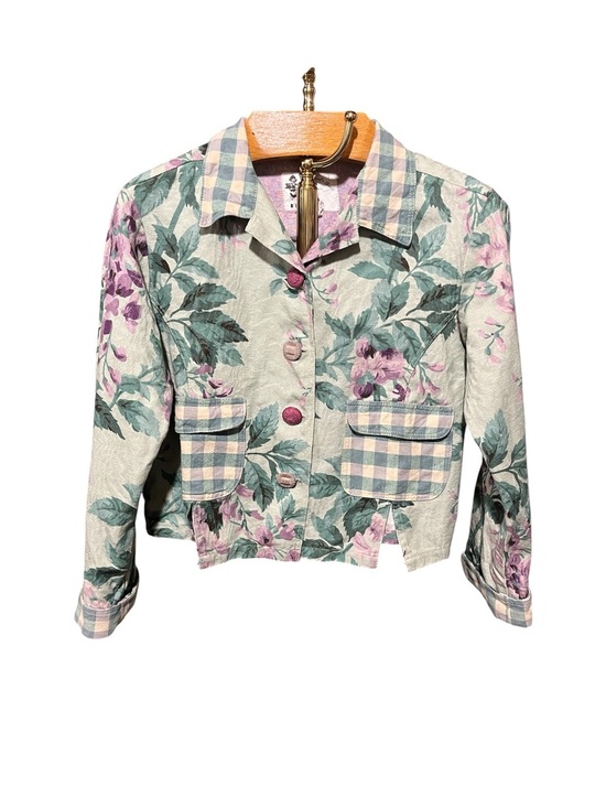 My Boyfriend’s Back Jackets & Blazers - My Boyfrienr’s Back Shabby Chic Cropped Floral Jacket in Pink & Green
